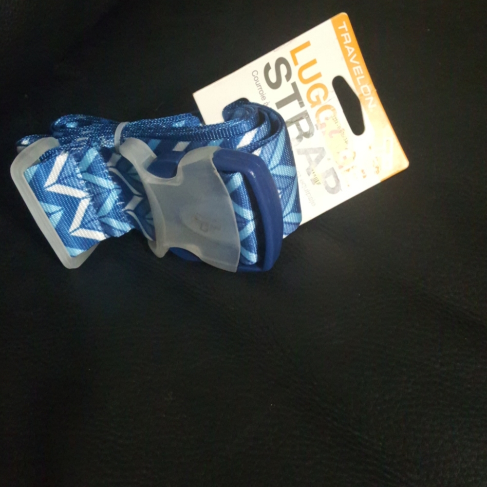 Luggage strap. Blue. NWT